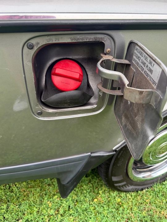 1987 Volvo 245 - Image 12 of 31