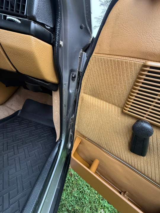 1987 Volvo 245 - Image 23 of 31