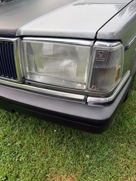 1987 Volvo 245 - Image 8 of 31