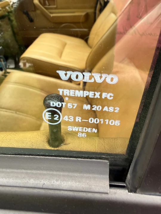 1987 Volvo 245 - Image 16 of 31