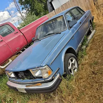 1987 Volvo 240 GL Sedan