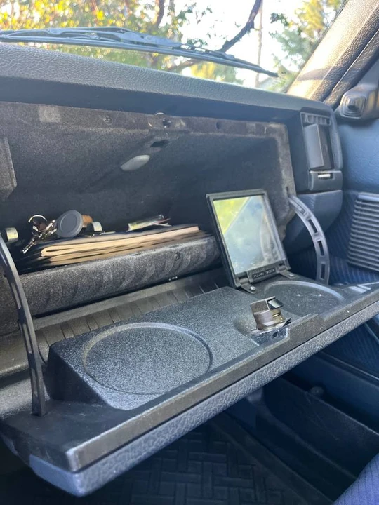 1987 Volvo 244 - Image 17 of 17