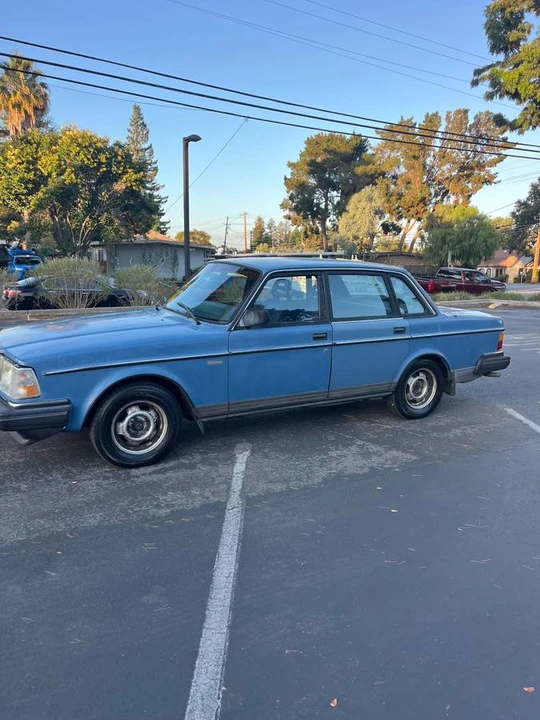 1987 Volvo 244 - Image 3 of 17