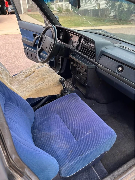 1987 Volvo 244 - Image 7 of 14