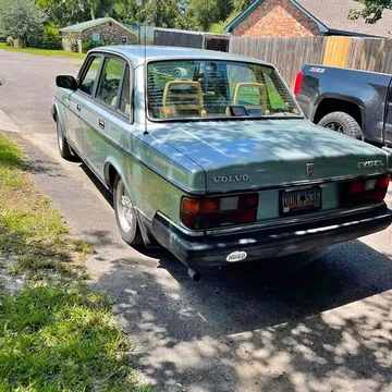 1987 Volvo 240 Sedan