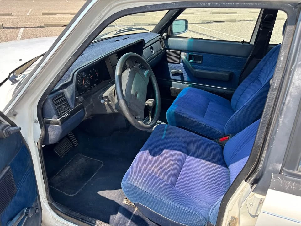 1987 Volvo 244 - Image 4 of 5