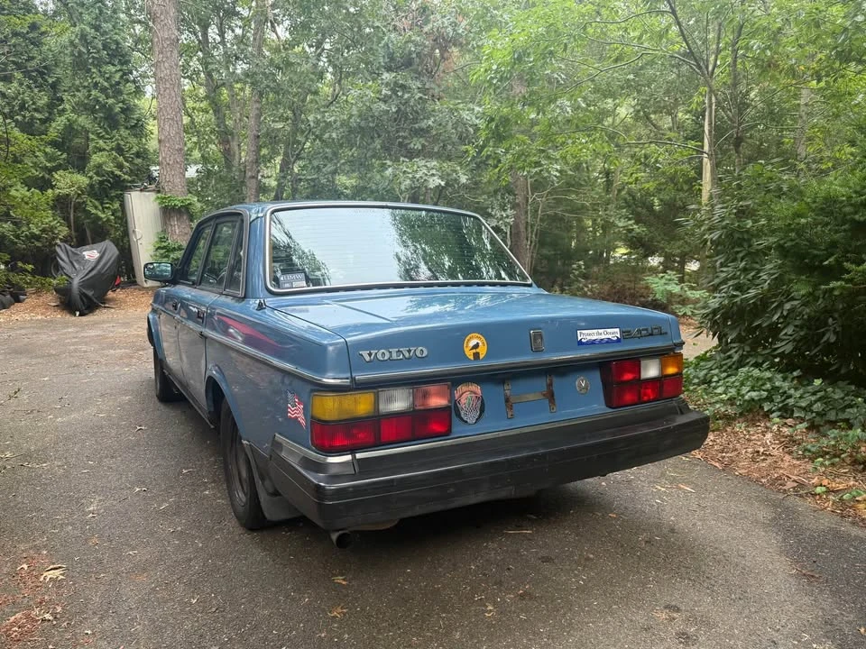 1987 Volvo 244 - Image 3 of 9