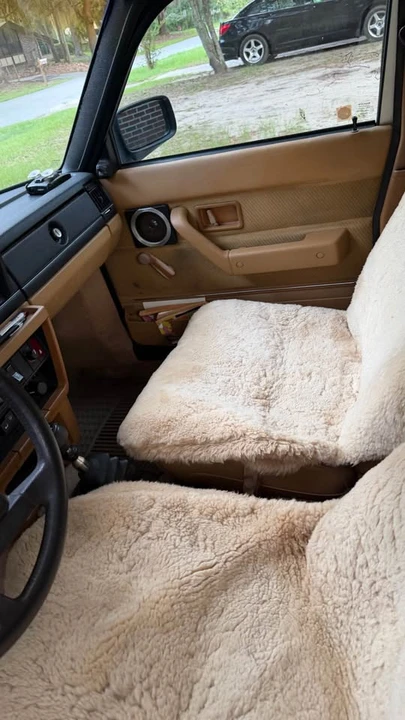 1987 Volvo 245 - Image 8 of 11