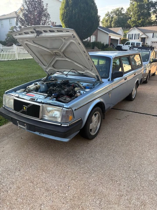 1987 Volvo 245 - Image 2 of 9
