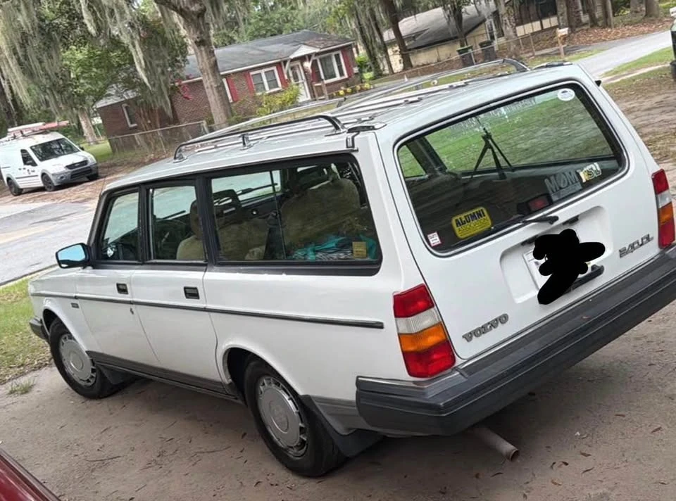 1987 Volvo 245 - Image 5 of 11