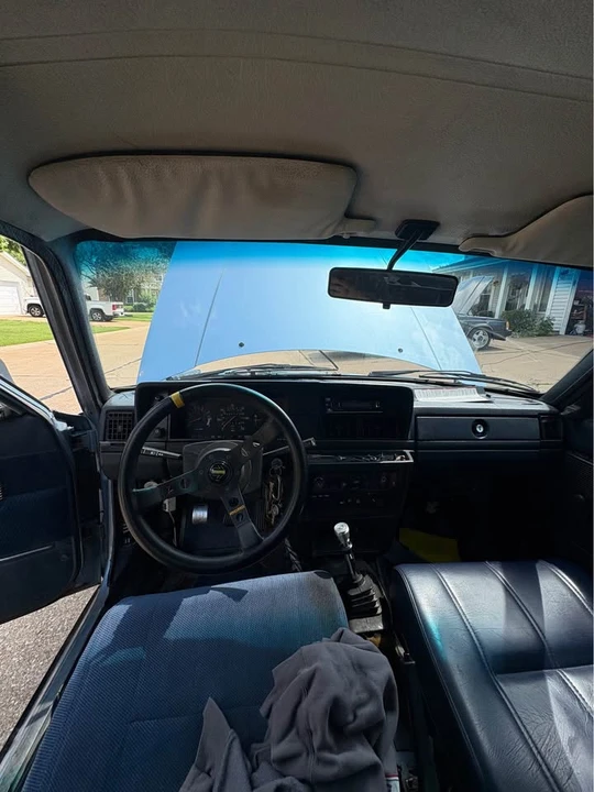 1987 Volvo 245 - Image 7 of 9