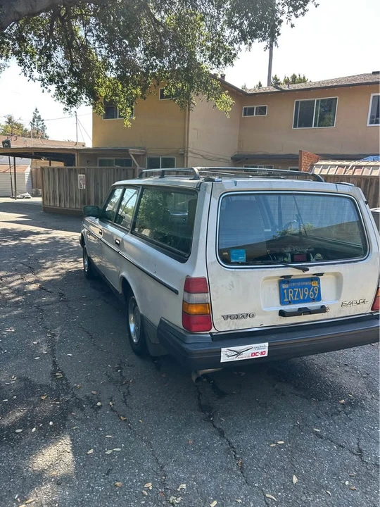 1987 Volvo 245 - Image 4 of 11