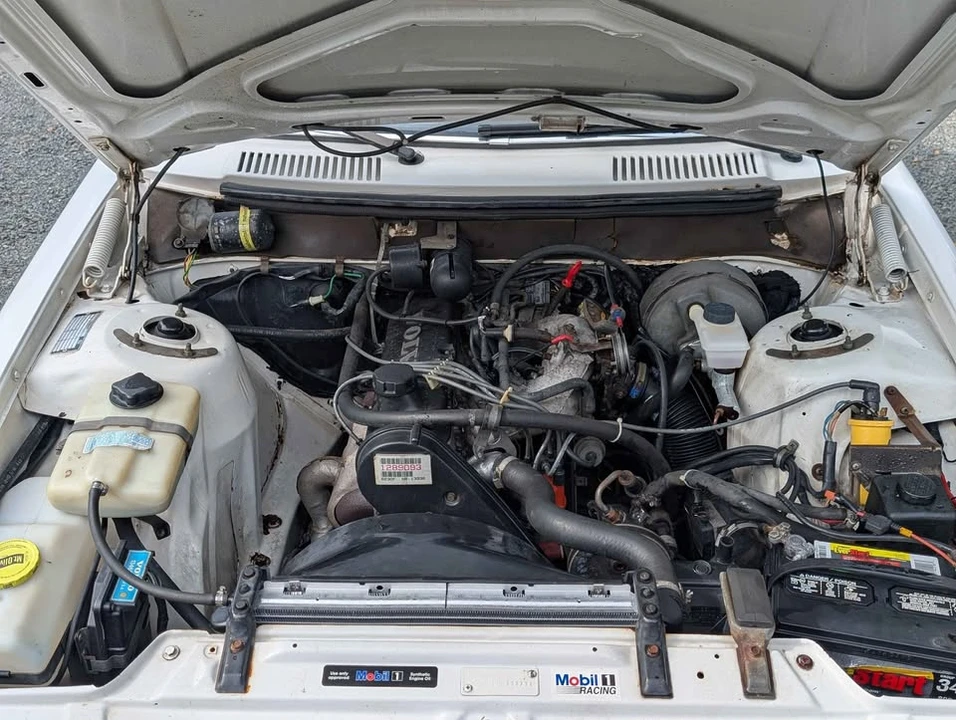 1987 Volvo 244 - Image 9 of 19