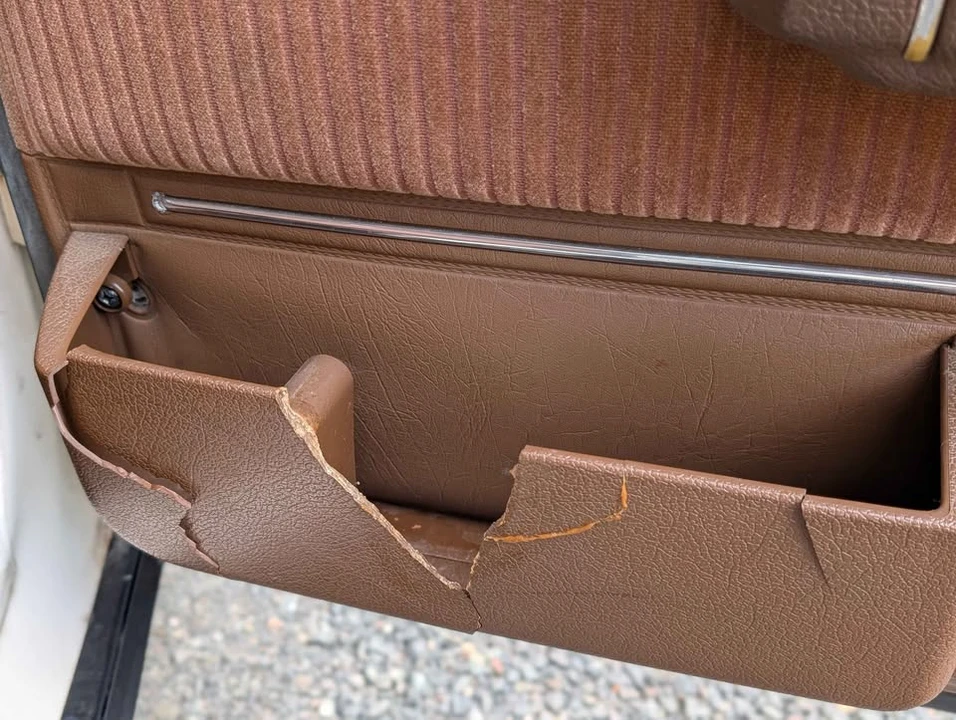 1987 Volvo 244 - Image 14 of 19