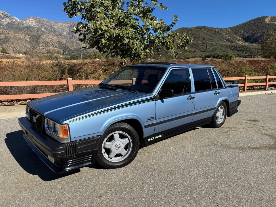 1987 Volvo 740 - Image 2 of 21