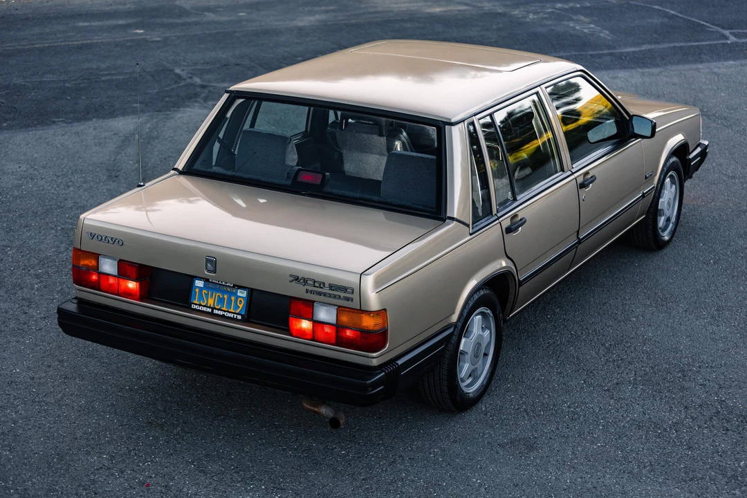1987 Volvo 740 - Image 16 of 31