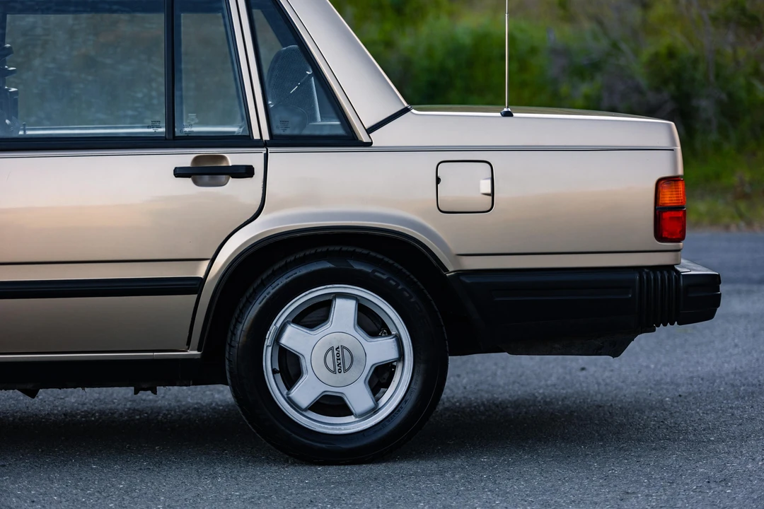 1987 Volvo 740 - Image 28 of 31