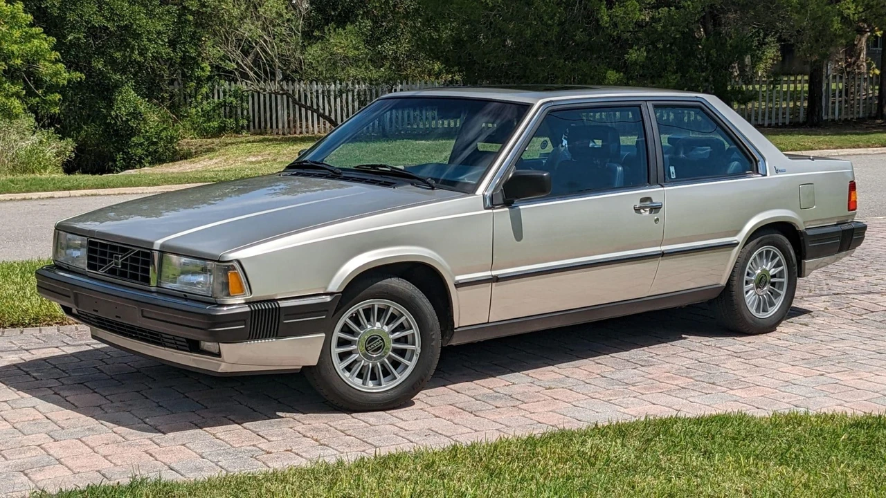 1987 Volvo 780 - Image 9 of 31