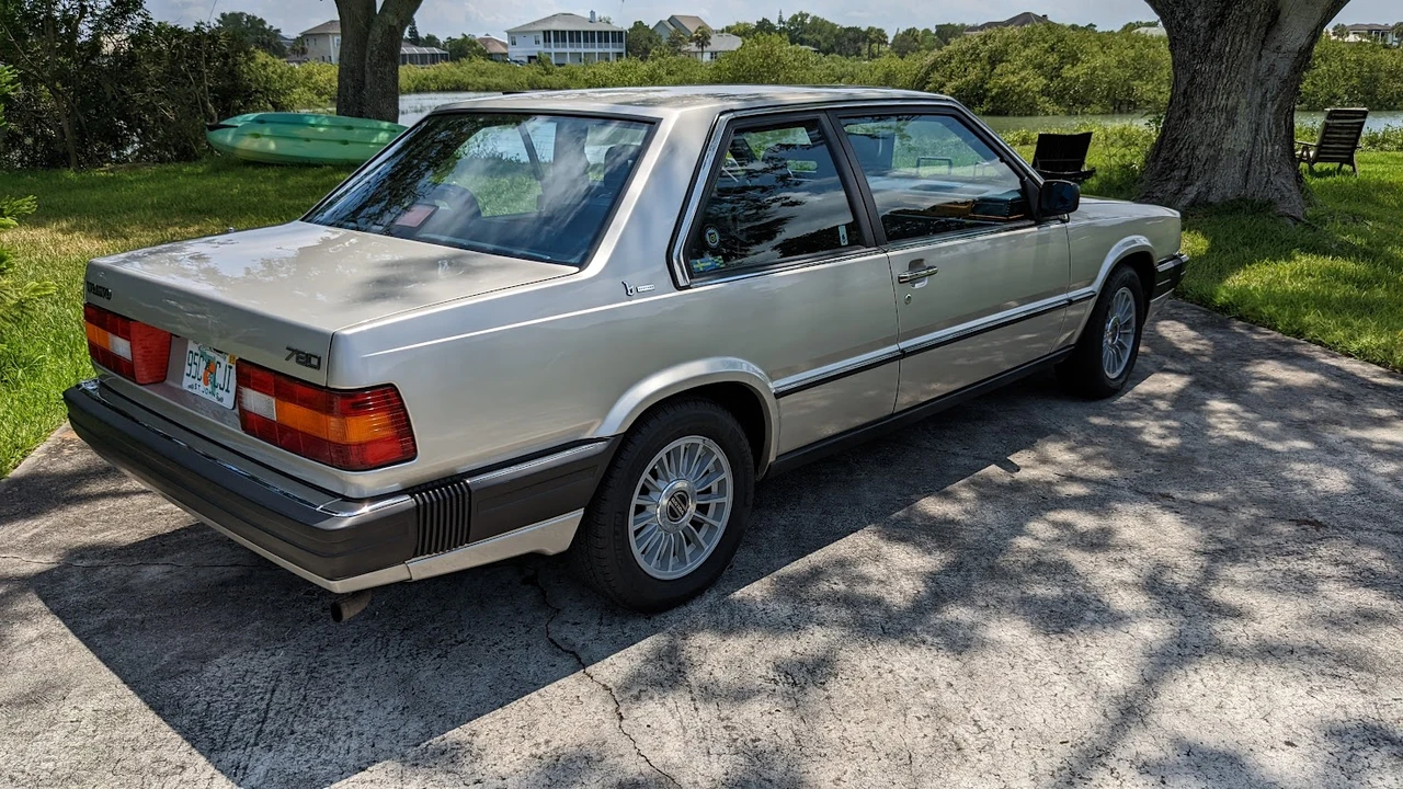 1987 Volvo 780 - Image 18 of 31