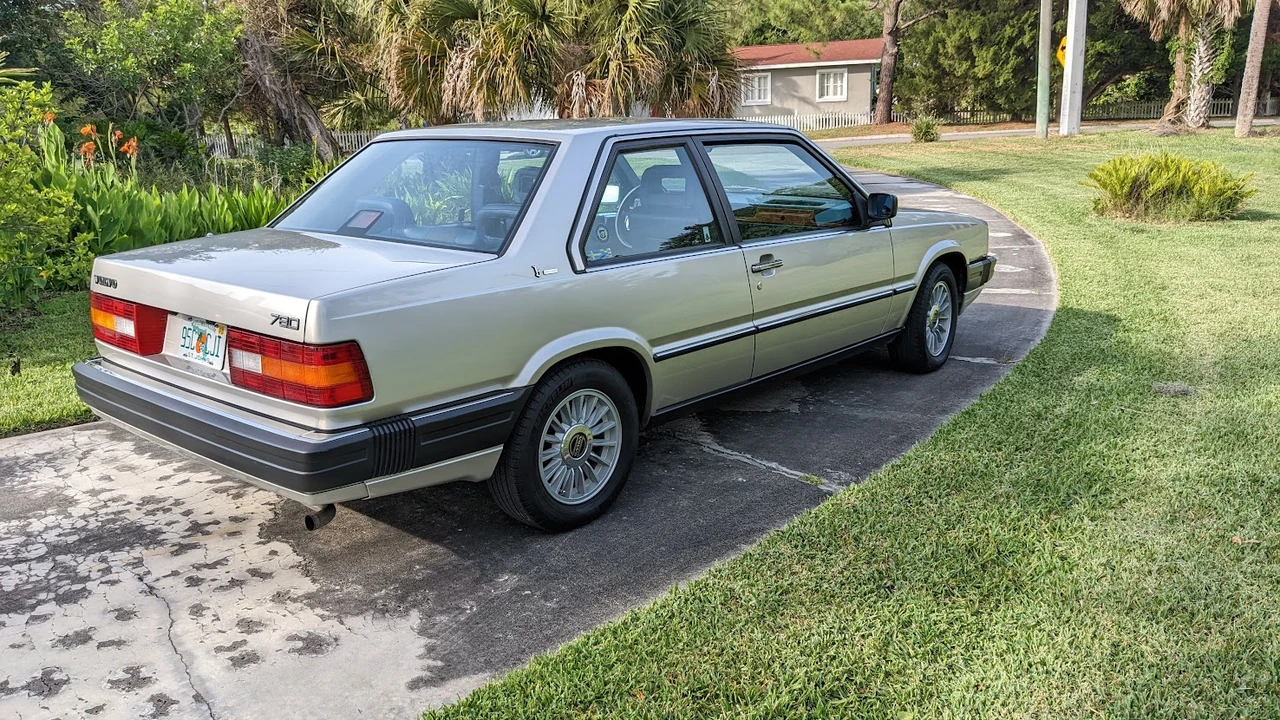 1987 Volvo 780 - Image 17 of 31