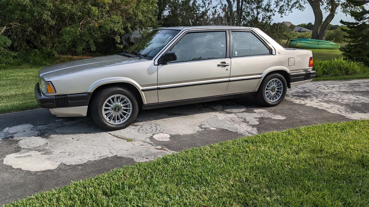 1987 Volvo 780 - Image 11 of 31