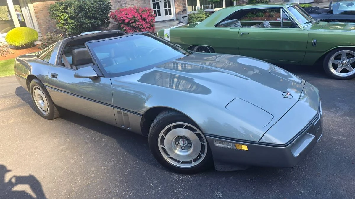 1987 Chevrolet Corvette C4 - Image 2 of 10