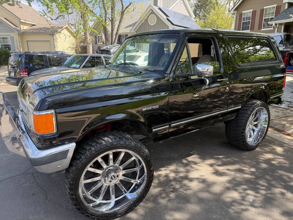 1987 Ford Bronco 4th Gen - Image 3 of 4