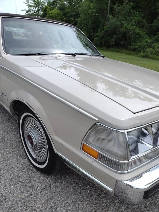 1987 Lincoln Continental 7th Gen - Image 7 of 24