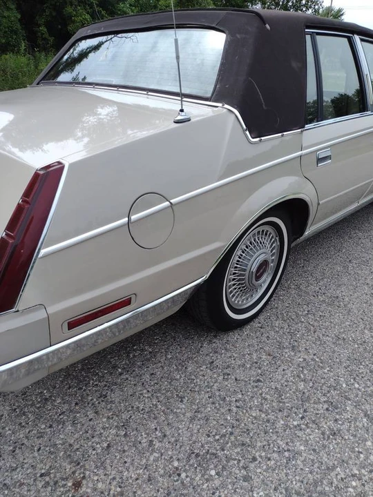 1987 Lincoln Continental 7th Gen - Image 6 of 24