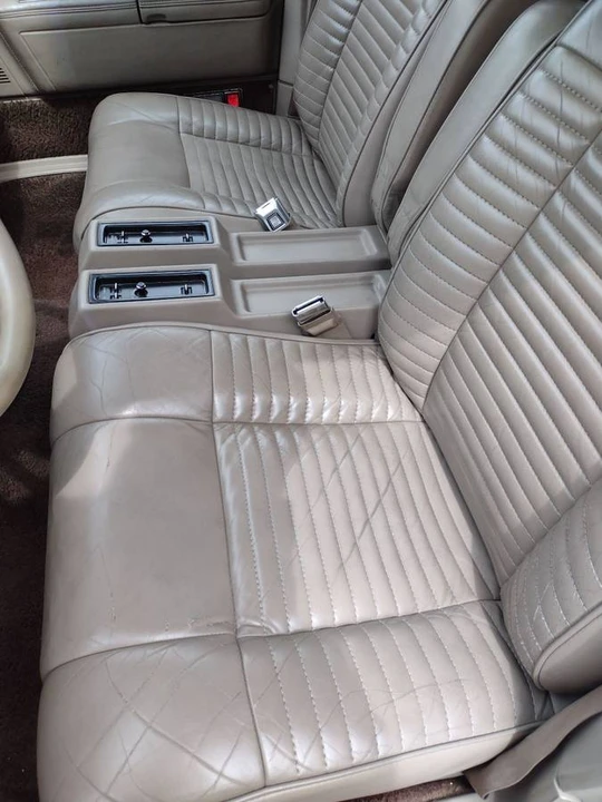 1987 Lincoln Continental 7th Gen - Image 12 of 24