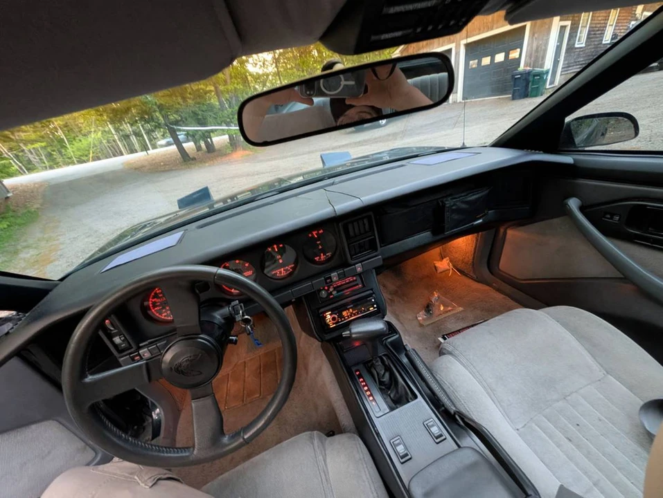1987 Pontiac Firebird Trans Am 3rd Gen - Image 7 of 11