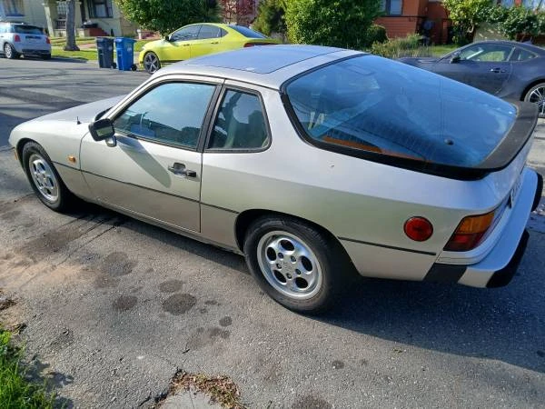 1987 Porsche 924 S - Image 2 of 9