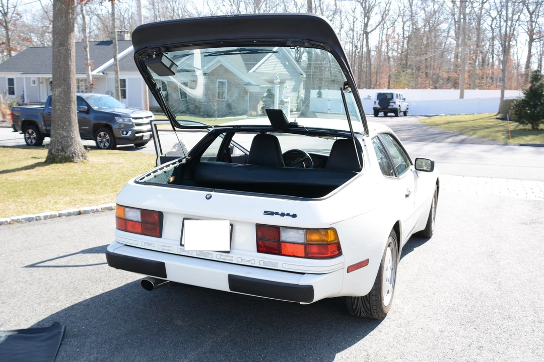 1987 Porsche 944 - Image 14 of 31