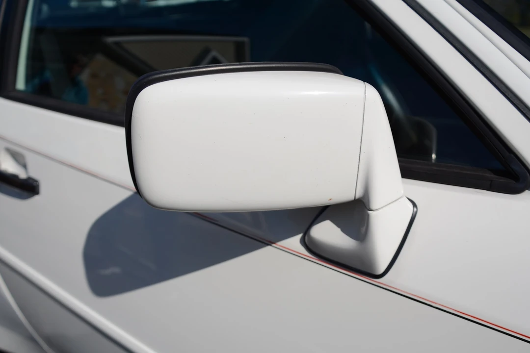 1987 Porsche 944 - Image 19 of 31