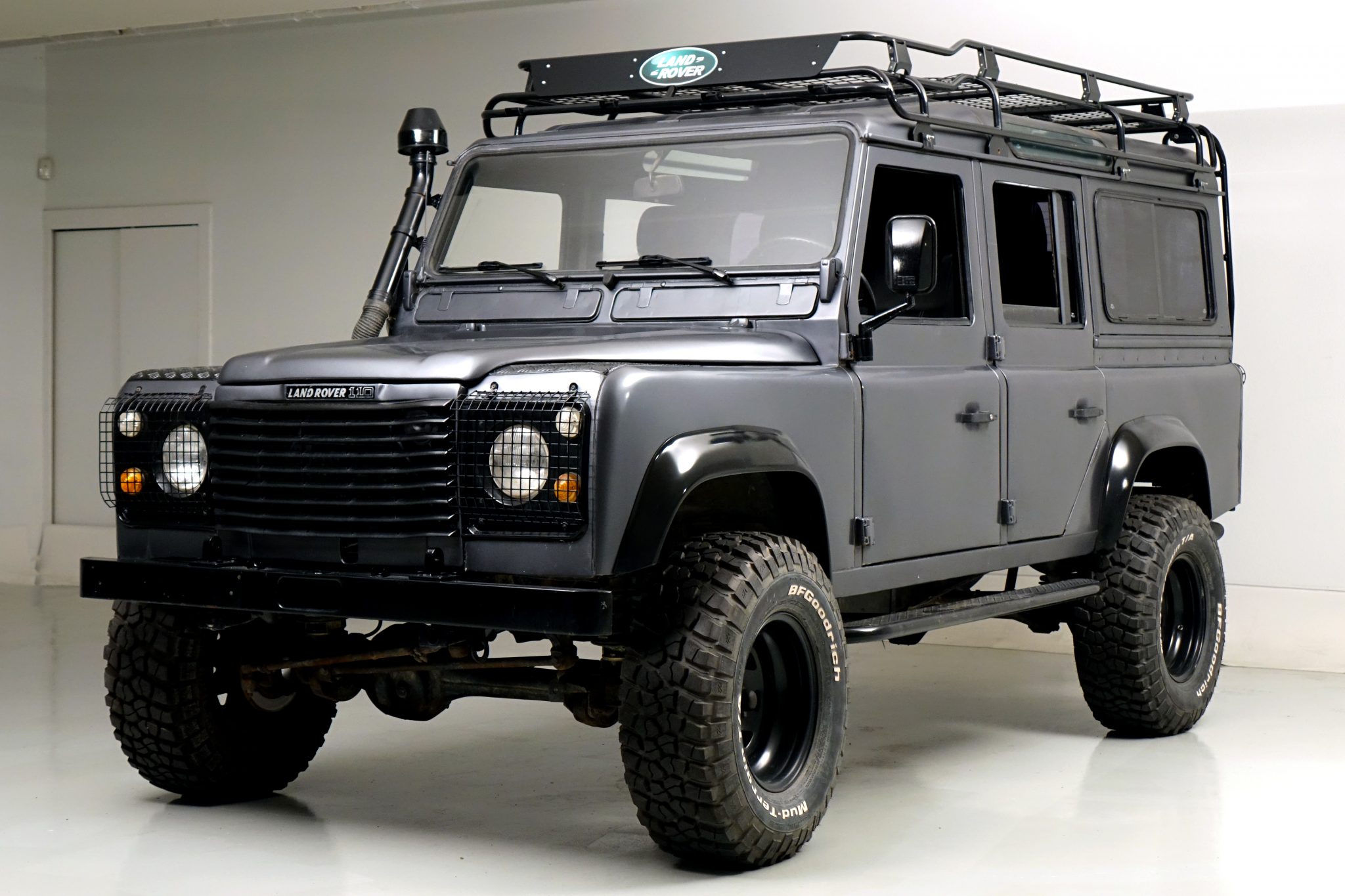 1987 Land Rover 110 5-Speed