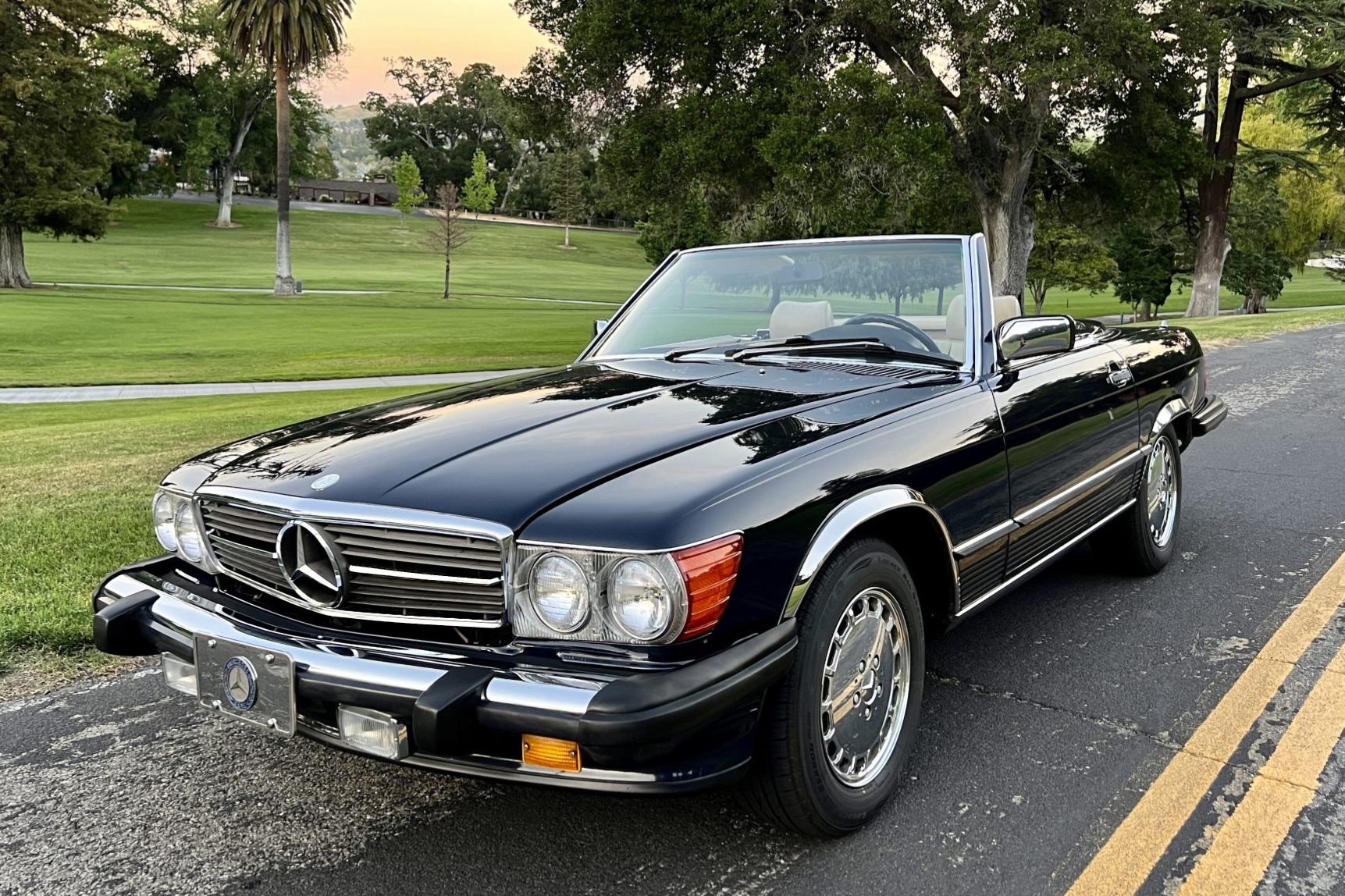 1987 Mercedes-Benz 560SL