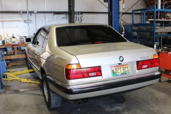1988 BMW E32 7 Series - Image 5 of 9