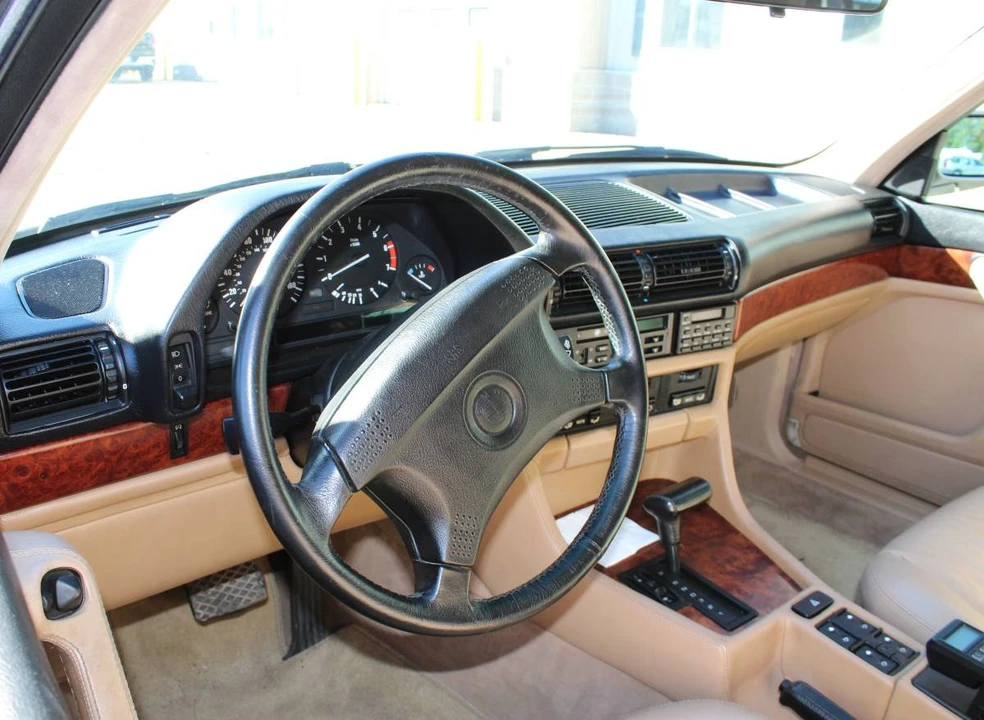 1988 BMW E32 7 Series - Image 2 of 6