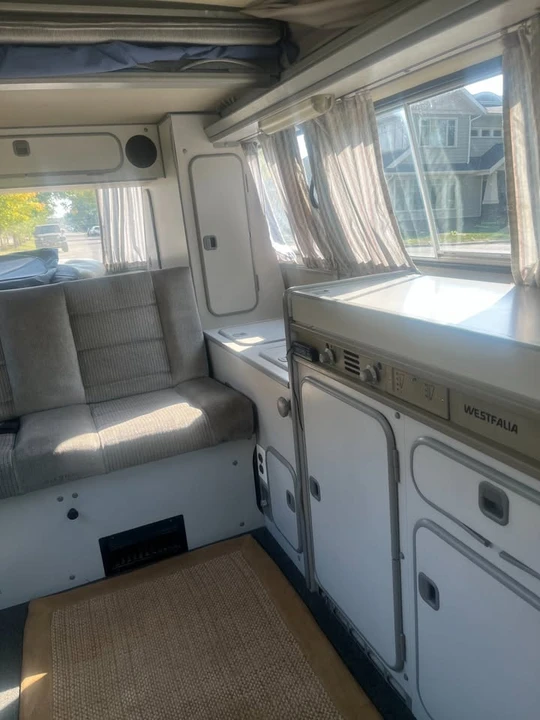 1988 Volkswagen Vanagon - Image 5 of 8