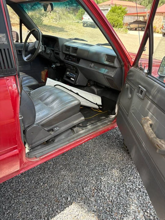 1988 Toyota 4Runner 1st Gen - Image 11 of 19