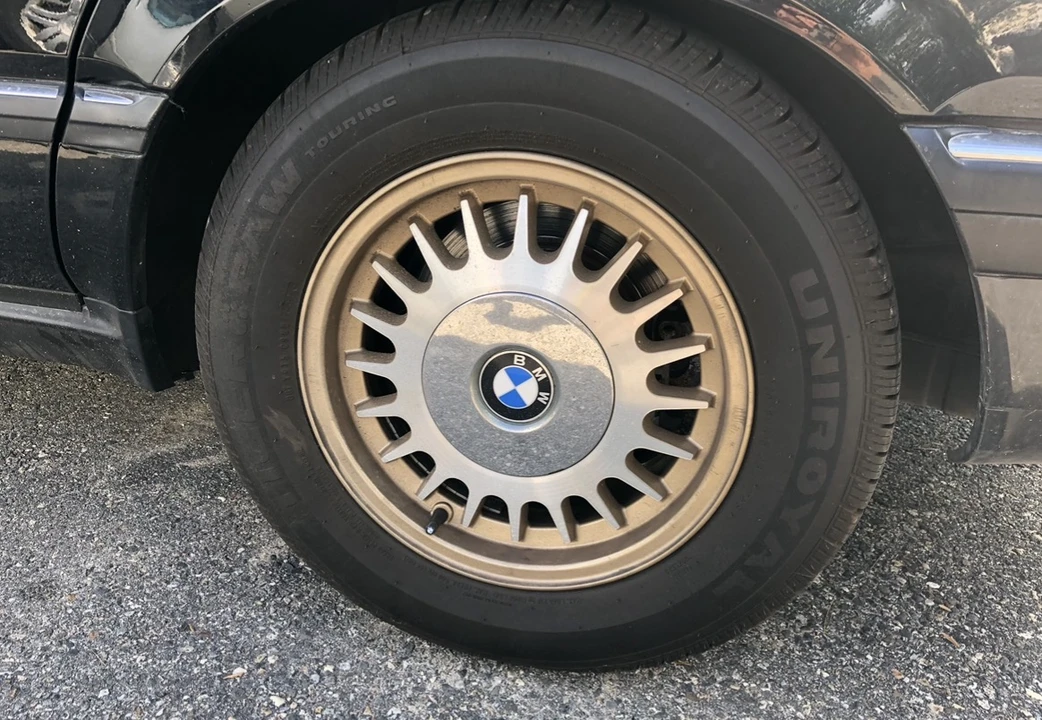 1988 BMW E32 7 Series - Image 5 of 5