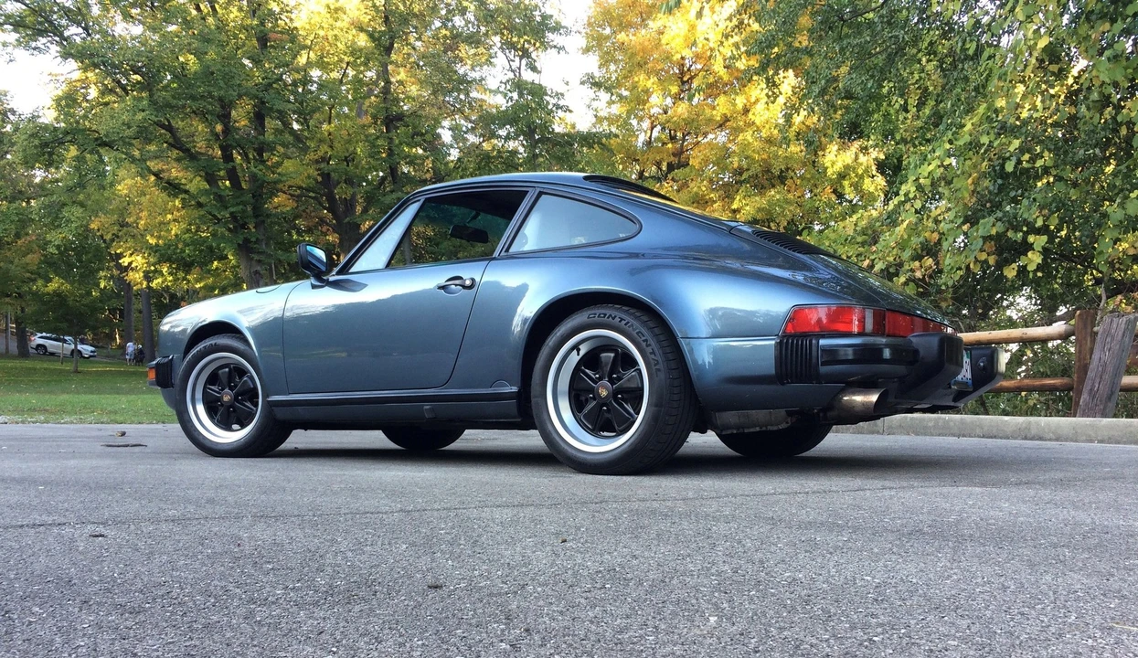 1988 Porsche 911 Carrera 3.2 - Image 3 of 9