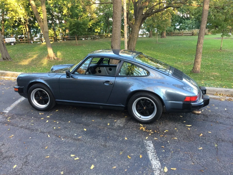 1988 Porsche 911 Carrera 3.2 - Image 7 of 9