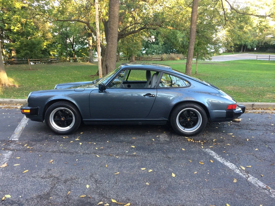 1988 Porsche 911 Carrera 3.2 - Image 8 of 9