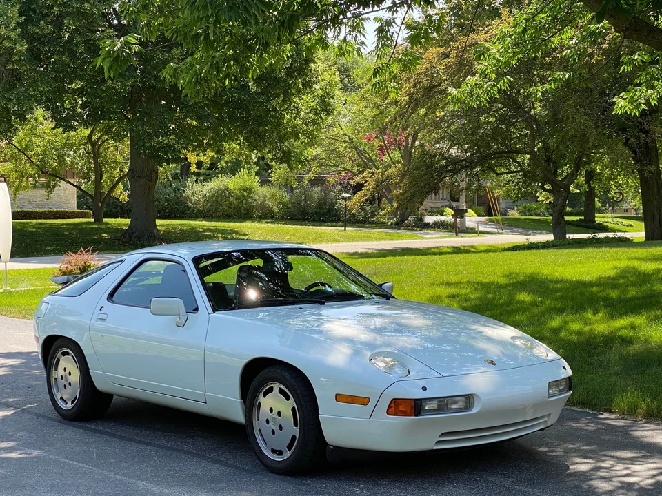 1988 Porsche 928 S4 - Image 2 of 31
