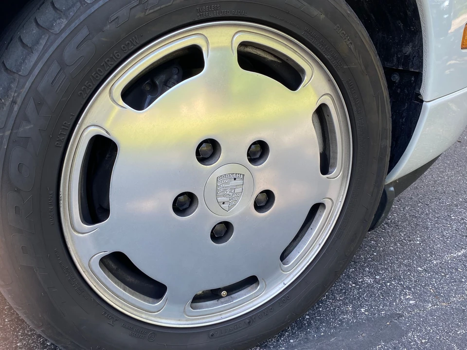 1988 Porsche 928 S4 - Image 15 of 31