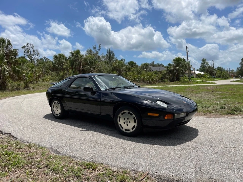 1988 Porsche 928 S4 - Image 12 of 31