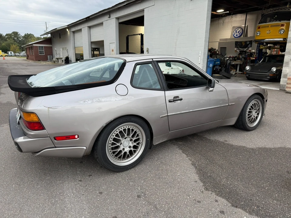 1988 Porsche 944 Turbo - Image 5 of 17
