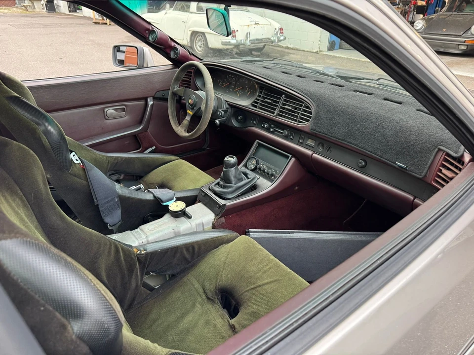 1988 Porsche 944 Turbo - Image 12 of 17