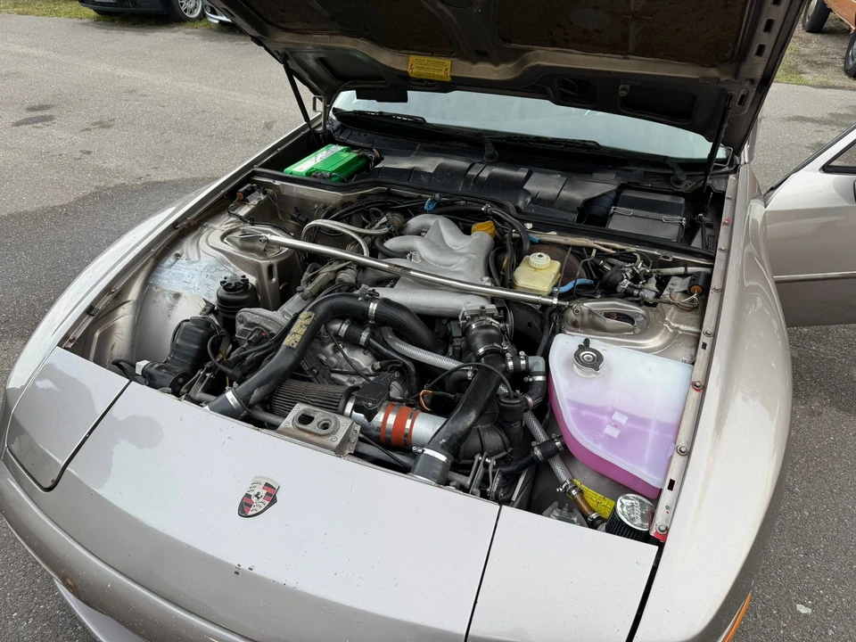 1988 Porsche 944 Turbo - Image 9 of 17